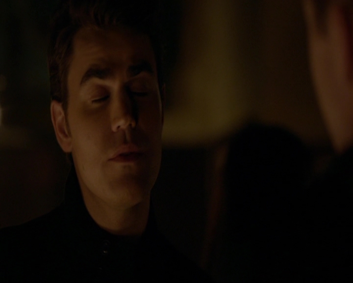 VampireDiariesWorld-dot-nl_7x11ThingsWeLostInTheFire0697.jpg