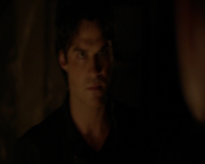 VampireDiariesWorld-dot-nl_7x11ThingsWeLostInTheFire0705.jpg