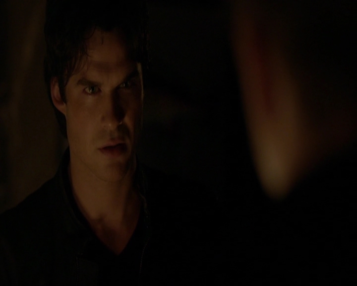 VampireDiariesWorld-dot-nl_7x11ThingsWeLostInTheFire0716.jpg