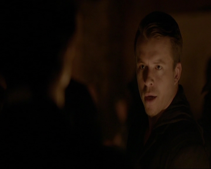 VampireDiariesWorld-dot-nl_7x11ThingsWeLostInTheFire0719.jpg