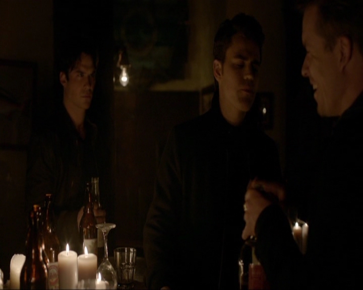 VampireDiariesWorld-dot-nl_7x11ThingsWeLostInTheFire0724.jpg