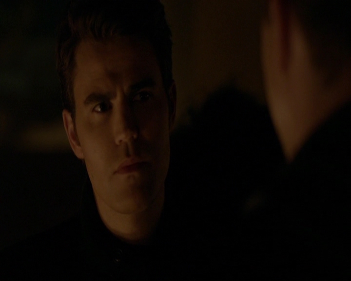 VampireDiariesWorld-dot-nl_7x11ThingsWeLostInTheFire0731.jpg