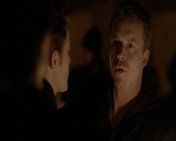 VampireDiariesWorld-dot-nl_7x11ThingsWeLostInTheFire0738.jpg