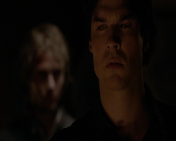 VampireDiariesWorld-dot-nl_7x11ThingsWeLostInTheFire0743.jpg