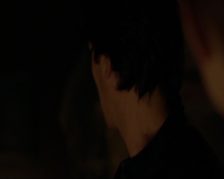 VampireDiariesWorld-dot-nl_7x11ThingsWeLostInTheFire0751.jpg