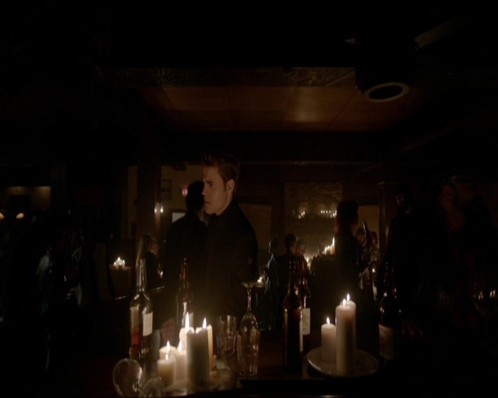 VampireDiariesWorld-dot-nl_7x11ThingsWeLostInTheFire0762.jpg