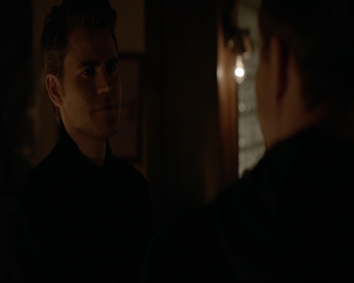 VampireDiariesWorld-dot-nl_7x11ThingsWeLostInTheFire0774.jpg