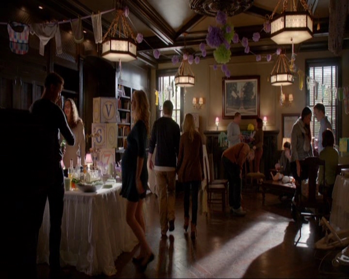 VampireDiariesWorld-dot-nl_7x11ThingsWeLostInTheFire0816.jpg