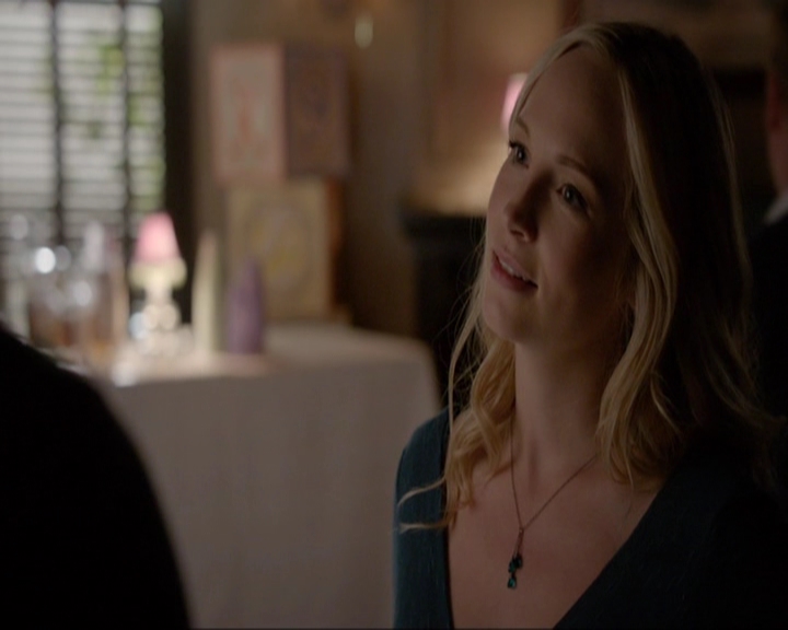 VampireDiariesWorld-dot-nl_7x11ThingsWeLostInTheFire0820.jpg