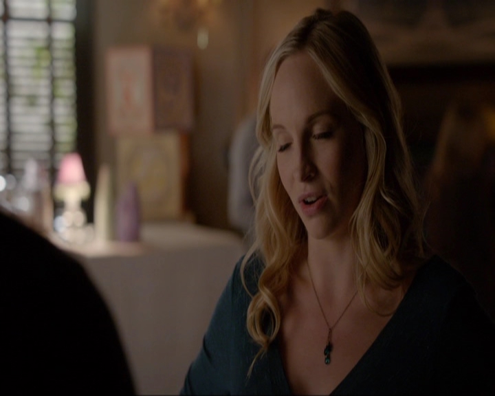 VampireDiariesWorld-dot-nl_7x11ThingsWeLostInTheFire0835.jpg