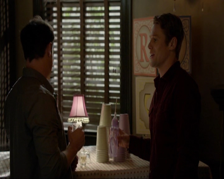 VampireDiariesWorld-dot-nl_7x11ThingsWeLostInTheFire0876.jpg