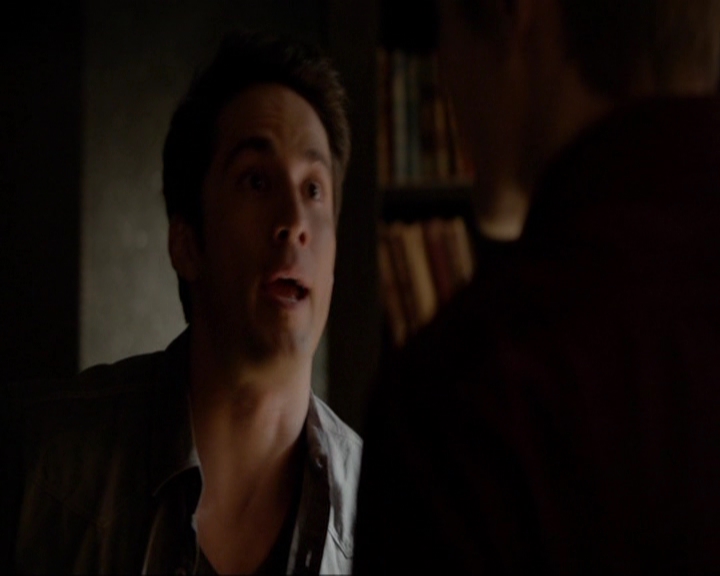 VampireDiariesWorld-dot-nl_7x11ThingsWeLostInTheFire0879.jpg