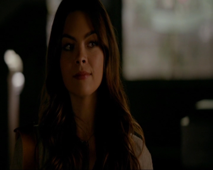 VampireDiariesWorld-dot-nl_7x11ThingsWeLostInTheFire0938.jpg