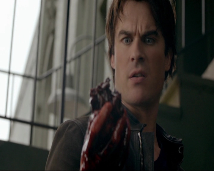 VampireDiariesWorld-dot-nl_7x11ThingsWeLostInTheFire0971.jpg