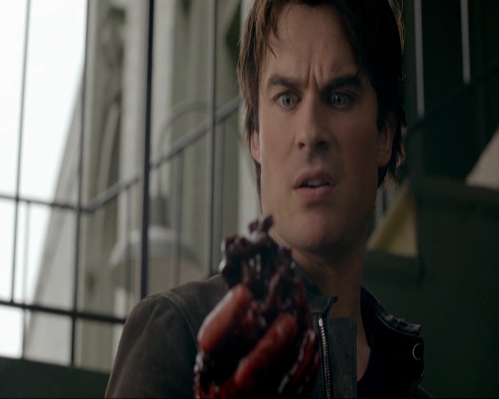 VampireDiariesWorld-dot-nl_7x11ThingsWeLostInTheFire0972.jpg