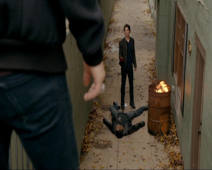 VampireDiariesWorld-dot-nl_7x11ThingsWeLostInTheFire0980.jpg