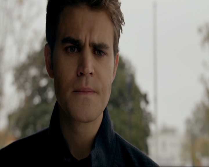 VampireDiariesWorld-dot-nl_7x11ThingsWeLostInTheFire0983.jpg