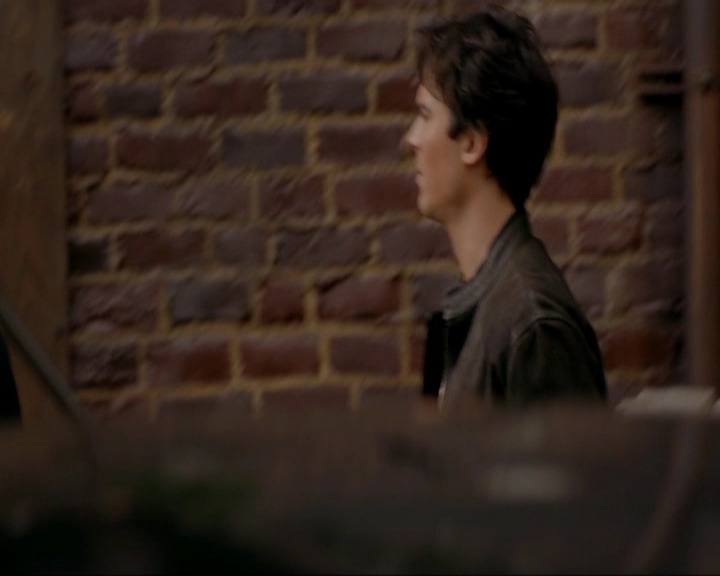 VampireDiariesWorld-dot-nl_7x11ThingsWeLostInTheFire1072.jpg