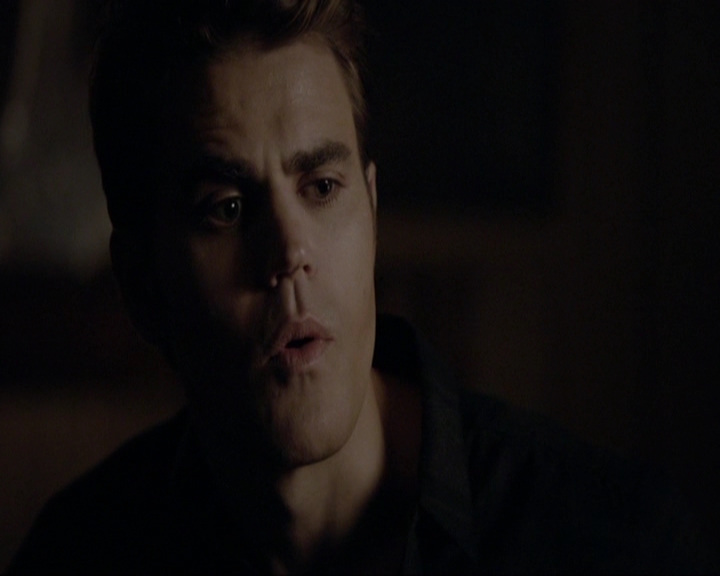 VampireDiariesWorld-dot-nl_7x11ThingsWeLostInTheFire1107.jpg