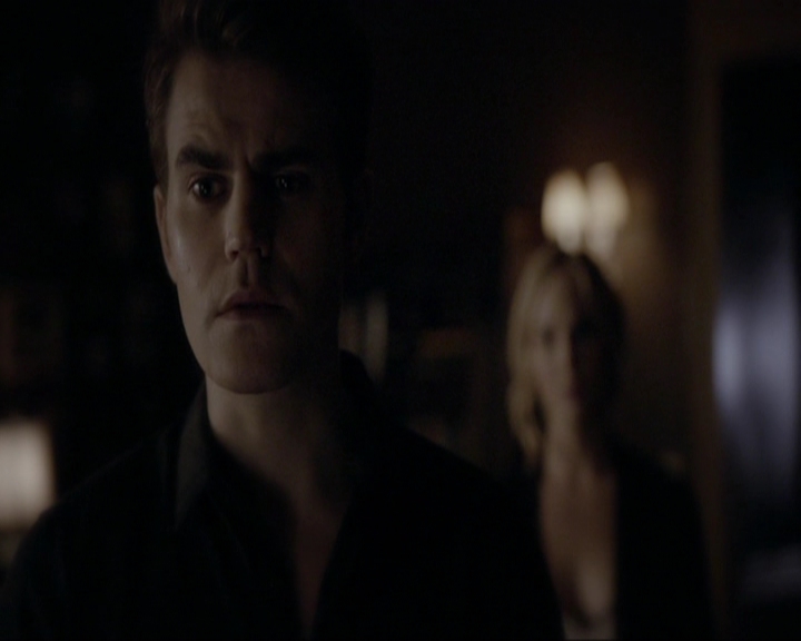 VampireDiariesWorld-dot-nl_7x11ThingsWeLostInTheFire1130.jpg