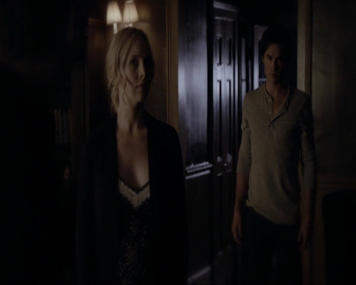 VampireDiariesWorld-dot-nl_7x11ThingsWeLostInTheFire1133.jpg