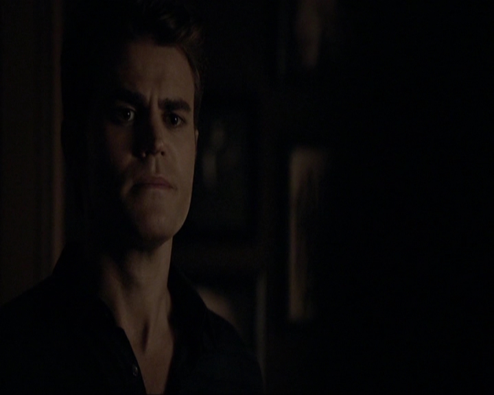 VampireDiariesWorld-dot-nl_7x11ThingsWeLostInTheFire1141.jpg