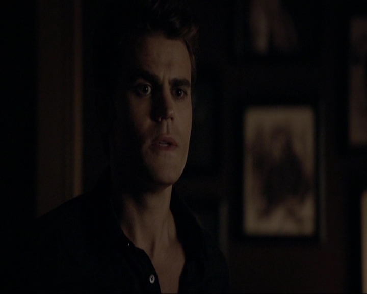 VampireDiariesWorld-dot-nl_7x11ThingsWeLostInTheFire1151.jpg