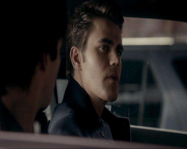 VampireDiariesWorld-dot-nl_7x11ThingsWeLostInTheFire1222.jpg