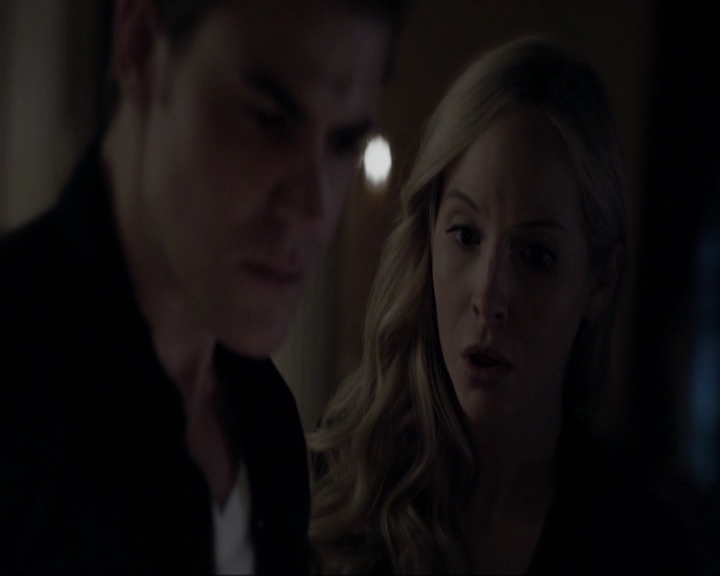 VampireDiariesWorld-dot-nl_7x11ThingsWeLostInTheFire1256.jpg