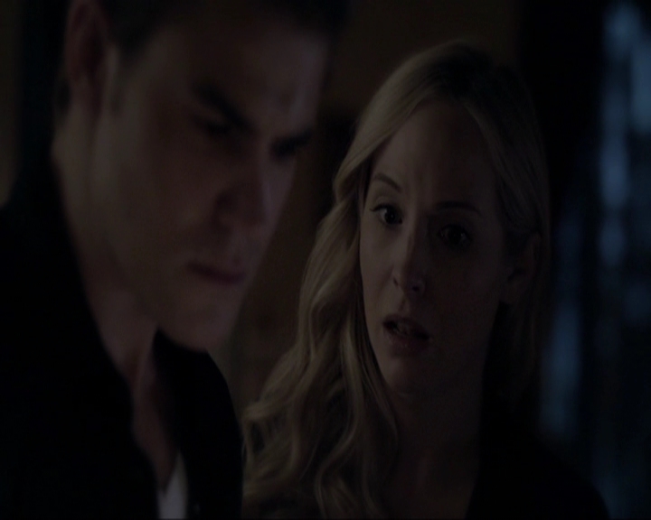 VampireDiariesWorld-dot-nl_7x11ThingsWeLostInTheFire1258.jpg