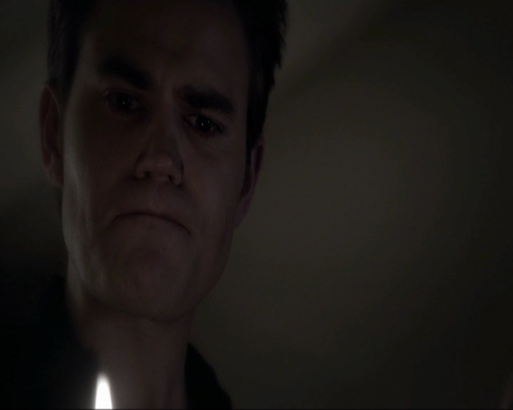 VampireDiariesWorld-dot-nl_7x11ThingsWeLostInTheFire1262.jpg