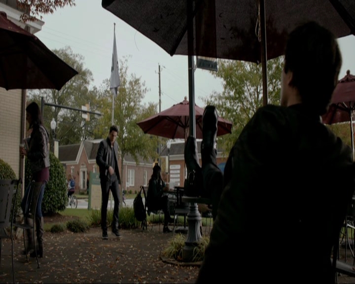 VampireDiariesWorld-dot-nl_7x11ThingsWeLostInTheFire1380.jpg