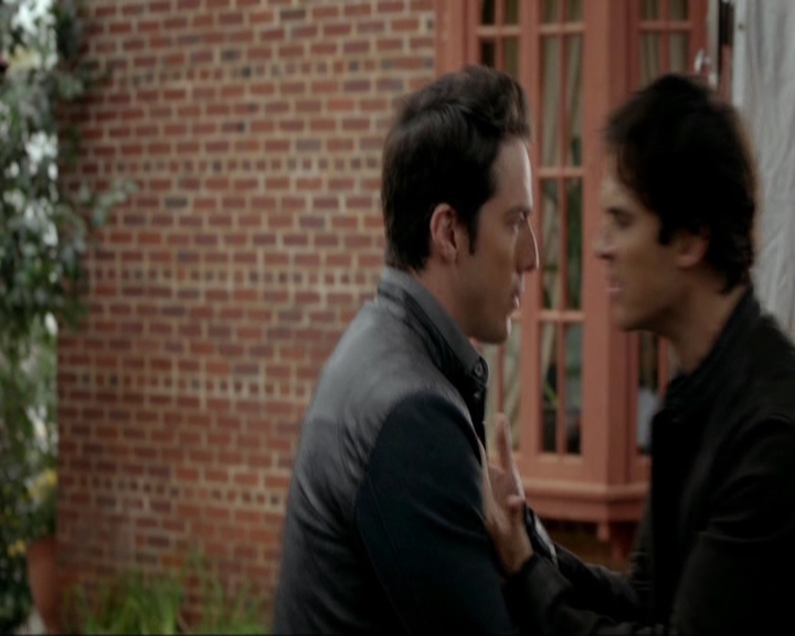 VampireDiariesWorld-dot-nl_7x11ThingsWeLostInTheFire1410.jpg