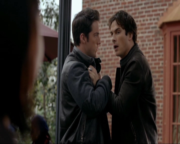 VampireDiariesWorld-dot-nl_7x11ThingsWeLostInTheFire1425.jpg