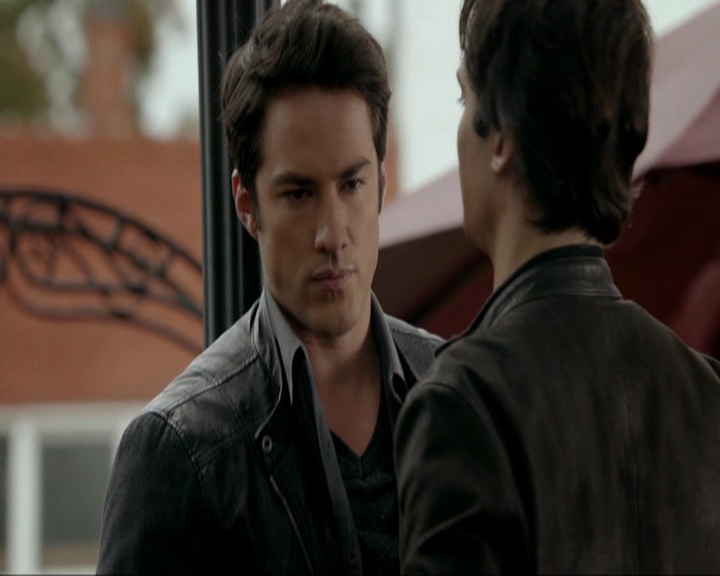 VampireDiariesWorld-dot-nl_7x11ThingsWeLostInTheFire1429.jpg