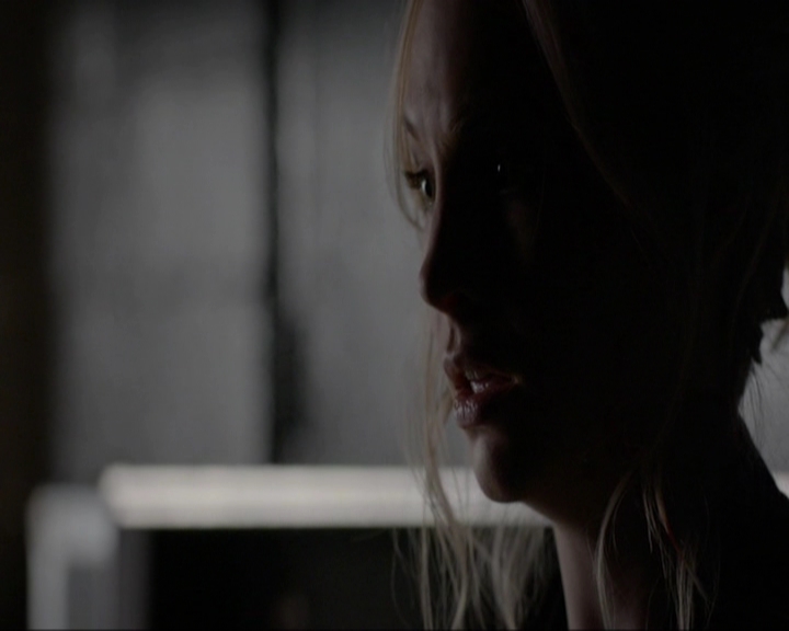 VampireDiariesWorld-dot-nl_7x11ThingsWeLostInTheFire2299.jpg