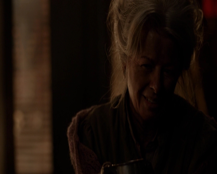 VampireDiariesWorld-dot-nl_7x13ThisWomansWork-deletedscenes0033.jpg