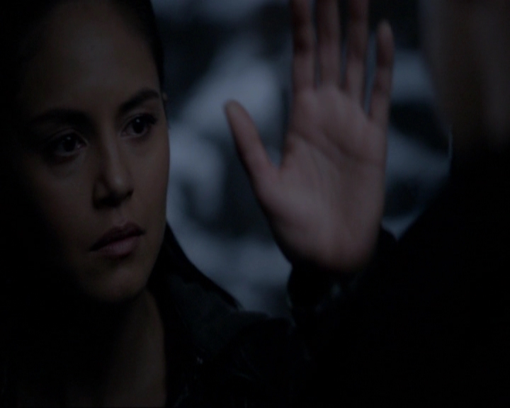 VampireDiariesWorld-dot-nl_7x13ThisWomansWork0169.jpg