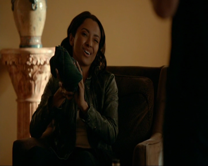 VampireDiariesWorld-dot-nl_7x13ThisWomansWork0316.jpg