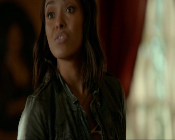 VampireDiariesWorld-dot-nl_7x13ThisWomansWork0504.jpg