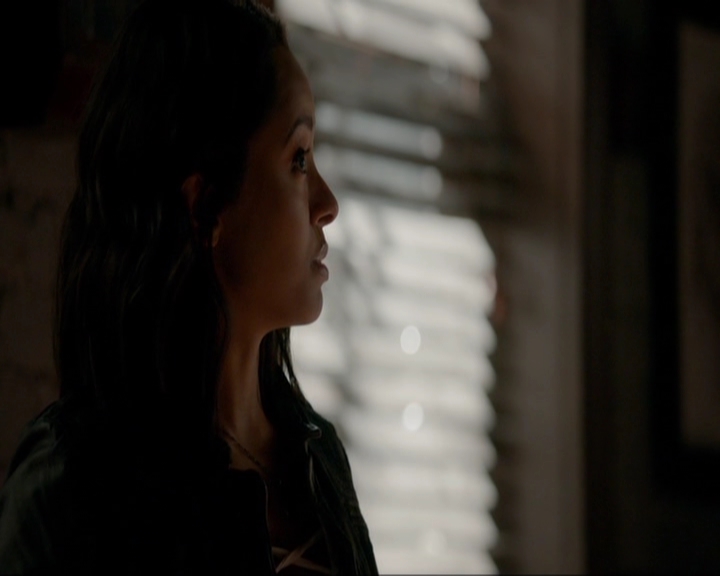 VampireDiariesWorld-dot-nl_7x13ThisWomansWork0800.jpg