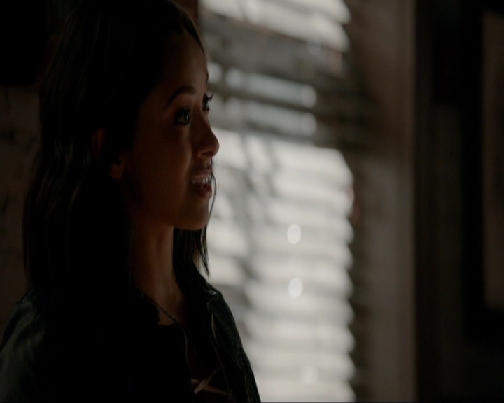 VampireDiariesWorld-dot-nl_7x13ThisWomansWork0801.jpg