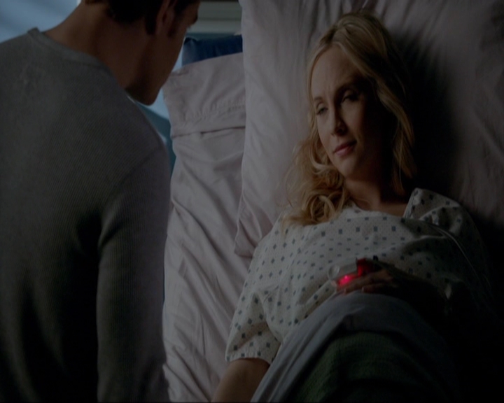 VampireDiariesWorld-dot-nl_7x13ThisWomansWork0872.jpg