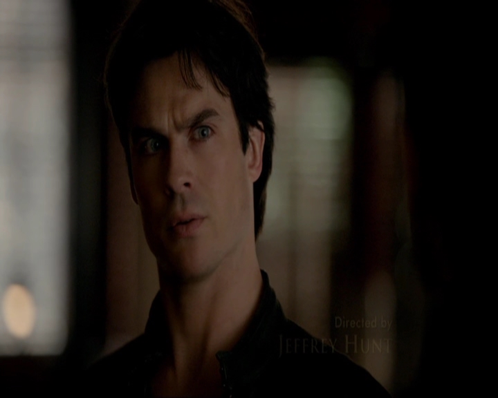 VampireDiariesWorld-dot-nl_7x14MoonlightOnTheBayou0263.jpg