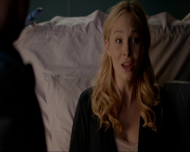 VampireDiariesWorld-dot-nl_7x14MoonlightOnTheBayou0297.jpg