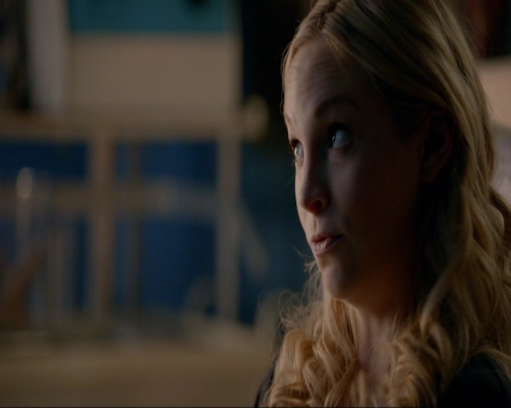 VampireDiariesWorld-dot-nl_7x14MoonlightOnTheBayou0318.jpg