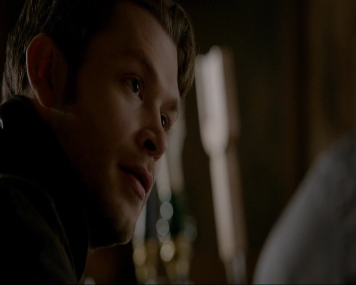 VampireDiariesWorld-dot-nl_7x14MoonlightOnTheBayou0444.jpg