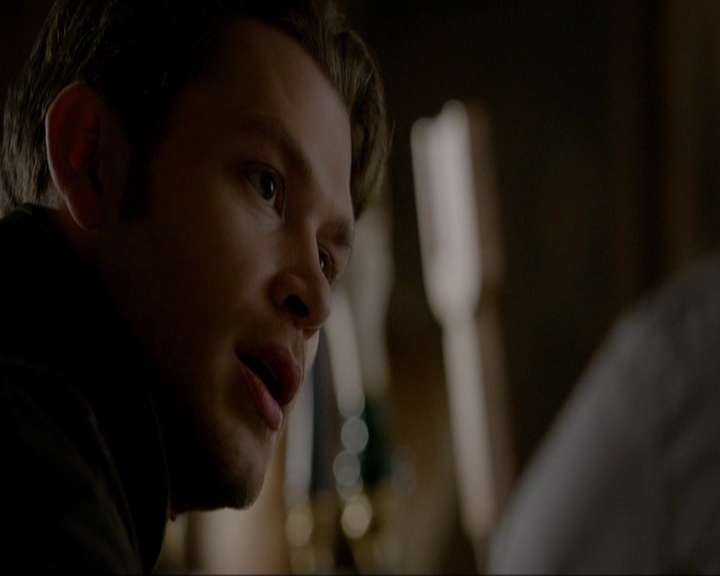 VampireDiariesWorld-dot-nl_7x14MoonlightOnTheBayou0445.jpg