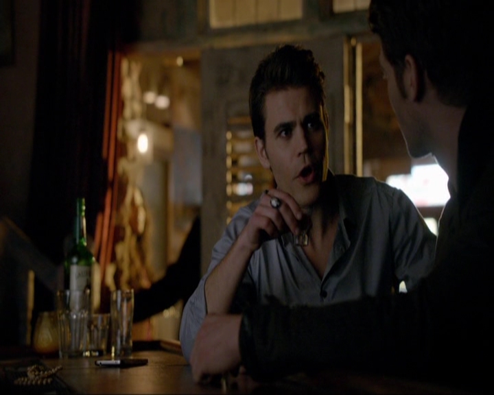 VampireDiariesWorld-dot-nl_7x14MoonlightOnTheBayou0449.jpg