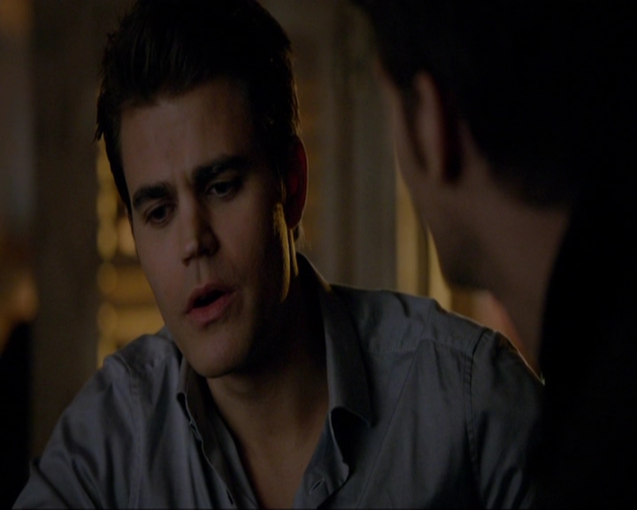 VampireDiariesWorld-dot-nl_7x14MoonlightOnTheBayou0457.jpg